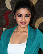 Alia Bhatt at Stardust Awards 2013 PC