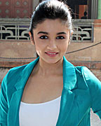 Alia Bhatt at Stardust Awards 2013 PC