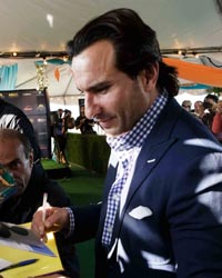 Saif Ali Khan at Stars Arrive at Tampa for IIFA