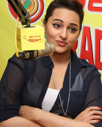 Sonakshi Sinha at Radio Mirchi Mumbai studio for promotion of Lootera