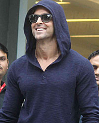 Hrithik Roshan discharged from hospital post brain surgery