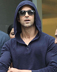 Hrithik Roshan discharged from hospital post brain surgery