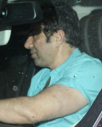 Sunny Deol at watch 'Bhaag Milkha Bhaag' with family