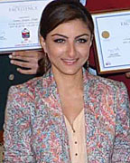 Soha LAi Khan at the announcement of HDFC Life Spell Bee 2013