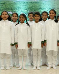 Aamir's rendezvous with the real faces behind 'Ideas that make life brighter'