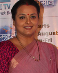 Shilpa Shirodkar at the launch of 'Ek Muthi Aasman'