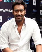 Ajay Devgn at earth hour 2013 mumbai