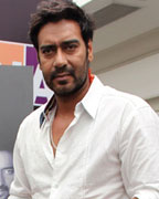 Ajay Devgn at earth hour 2013 mumbai
