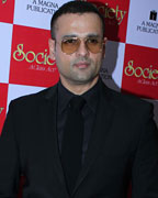 Rohit Roy at Amitabh Bachchan unveils Society magazine cover