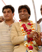 Raju Shrivastava went to Kanpur for 1st Rally for Samajwadi Party