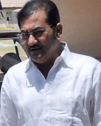 Sudehs Bhosle at the condolence meet for late Jagdish Mali