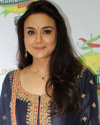 Preity Zinta at Swabhimani Mumbaikar Awards 2016