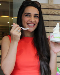 Tara Sharma at Tara Sharma Launches Pinkberry