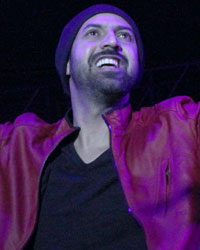 Gippy Grewal at Tashan E Azaadi Live In Concert