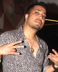 Mika Singh at Tere Bin Laden Dead Or Alive Premiere