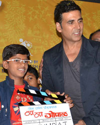 Akshay Kumar at Thann Than Gopal Muhurat