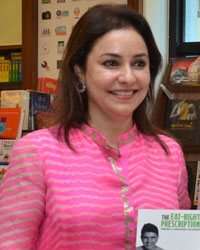 Anjali Tendulkar, Dr. Muffazal Lakdawala and Vinod Kambli