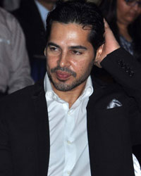 Dino Morea at The Indian Football Awards 2013