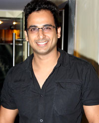 Sarwar Ahuja Sarwar Ahuja