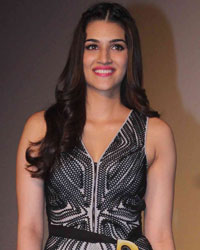 Kriti Sanon at Trailer Launch of Dilwale