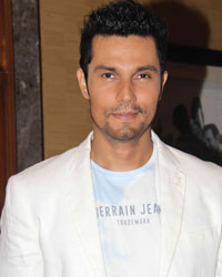 Randeep Hooda at Trailer Launch of Film Do Lafzon Ki Kahani