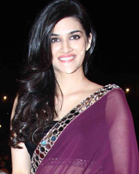 Kriti Sanon at Umang Mumbai Police Show 2015