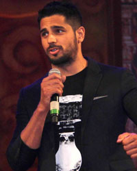 Sidharth Malhotra at Umang Mumbai Police Show 2015