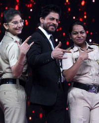 Shah Rukh Khan at Umang Mumbai Police Show 2016