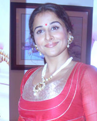 Vidya Balan Inaugurates Jewellery Store