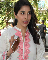 Sophie Choudry at Vikas Mohan Prayer Meeting