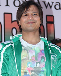 Vivek Oberoi at Vivek Oberoi Supports Narendra Modi