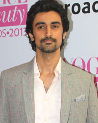 Kunal Kapoor at Vogue Beauty Awards 2013