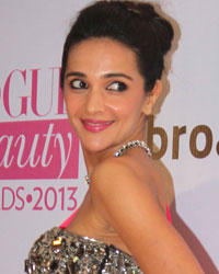 Tara Sharma at Vogue Beauty Awards 2013