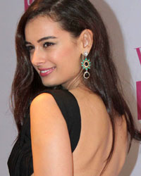 Evelyn Sharma at Vogue Beauty Awards 2013