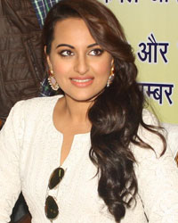 Sonakshi Sinha at Voter Awareness PC