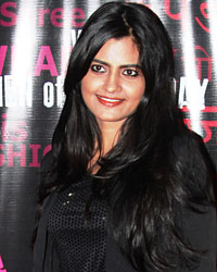 Lezlie Tripahy Lezlie Tripahy