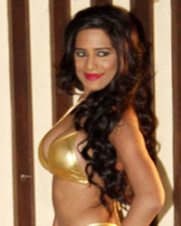 Poonam Pandey at What The Fish Promotional Event