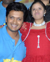 Mrunal Kulkarni, Gauri Gadgil, Mahesh Limaye and Upendra Limaye