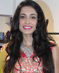 Sarah Jane Dias at Zanaaya Couture Store Launch