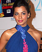 Mugdha Godse at Zee Cine Awards 2013