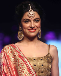 Divya Khosla at 10th Annual Caring with Style Fashion Show