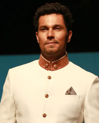 Randeep Hooda at Amazon India Fashion Week 2016