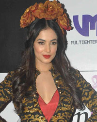 Sonal Chauhan at Applause for Cause Fashion Show