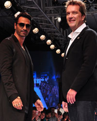 Arjun Rampal at Bugatti Collection Show at LFW 2015