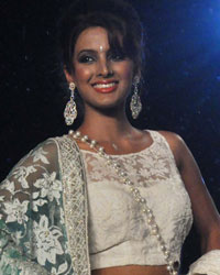 Geeta Basra at CPAA Fashion Show