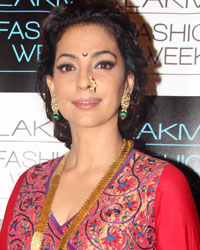 Juhi Chawla at Guests at LFW 2013