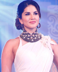 Sunny Leone at IBJA Fashion Show 2015