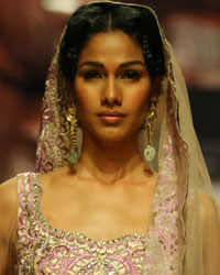 Nethra Raghuraman at India Bridal Fashion Week 2013