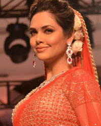 Esha Gupta at India Bridal Fashion Week 2013