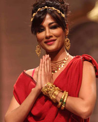 Chitrangada Singh at India Bridal Fashion Week Day 2013